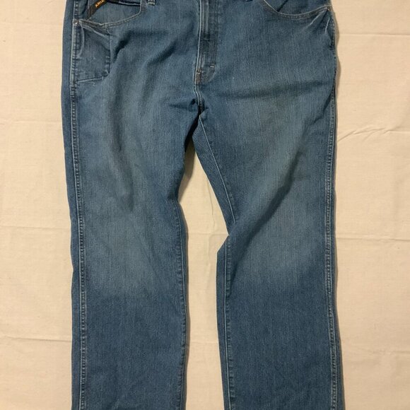 Ariat M4 Jeans Mens 43x31 Medium Wash Releaxed Boot Straight Fit (Tag:41x32) - Picture 1 of 12